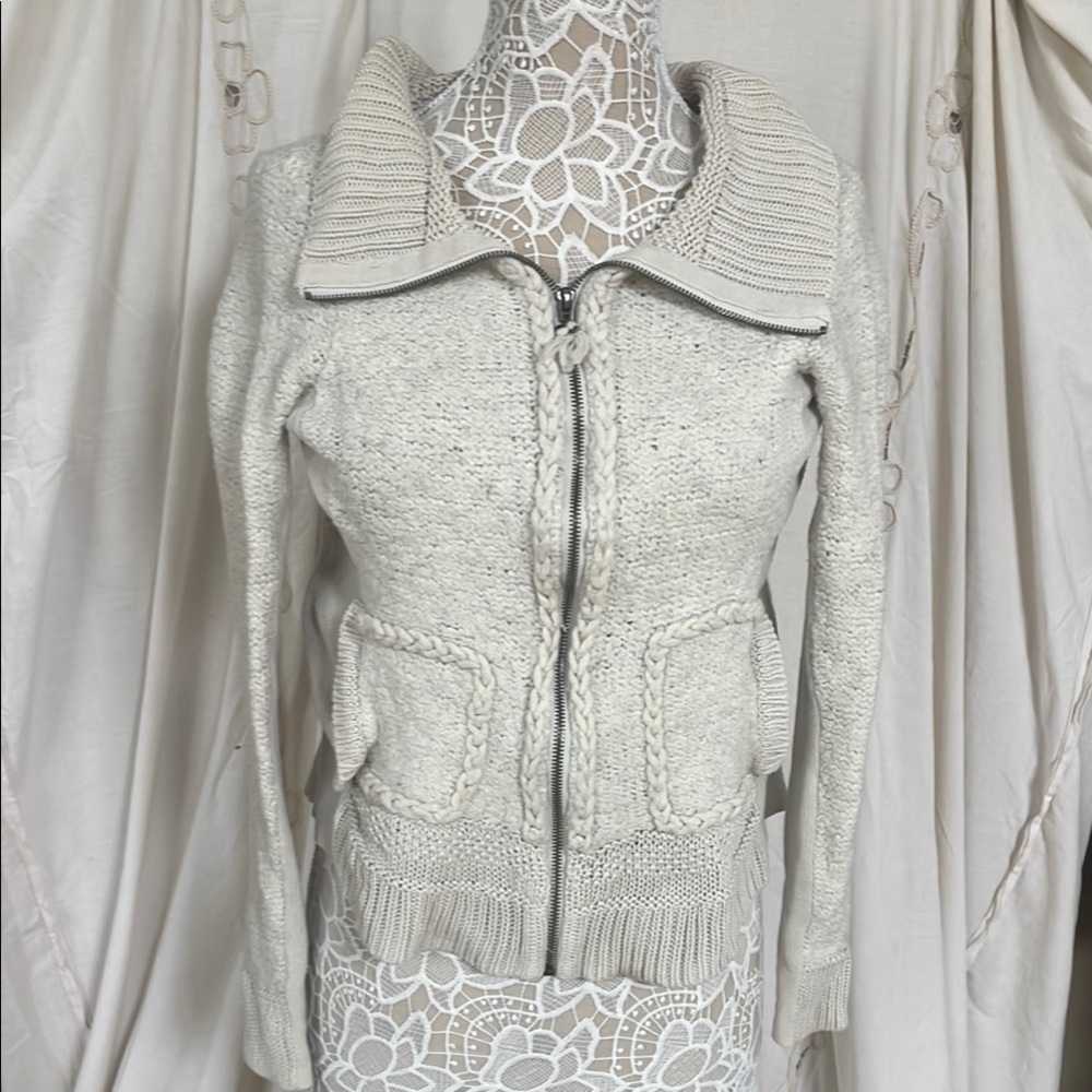 Cream zip up sweater